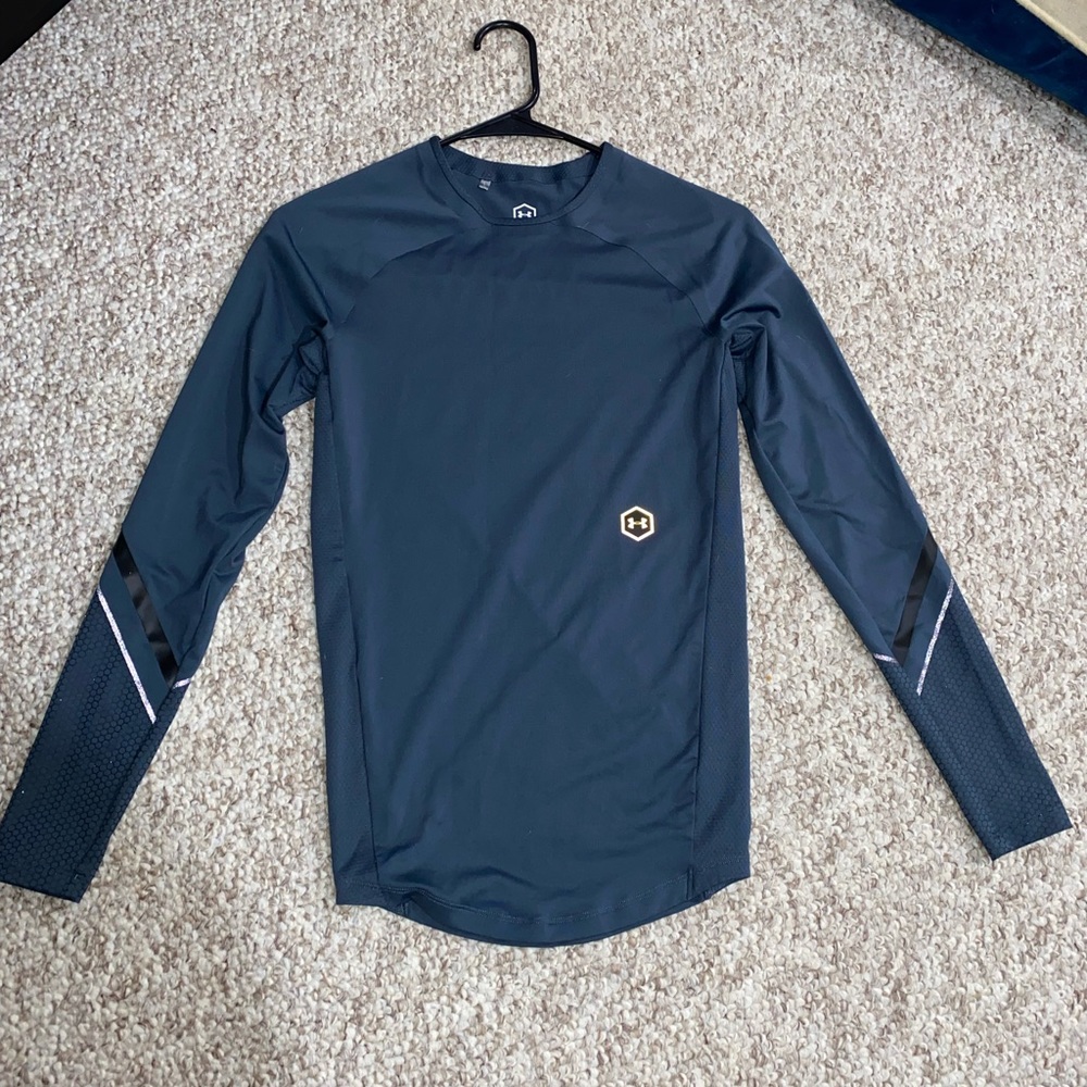 Long sleeve compression shirt.